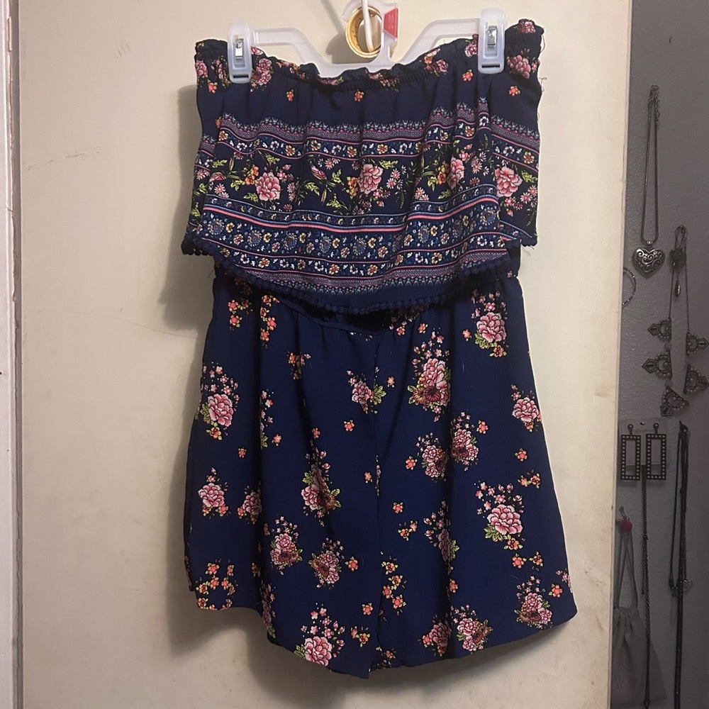 Strapless jump suit shorts romper